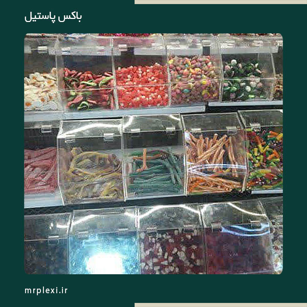 نمونه باکس پلکسی شفاف در ویترین مغازه